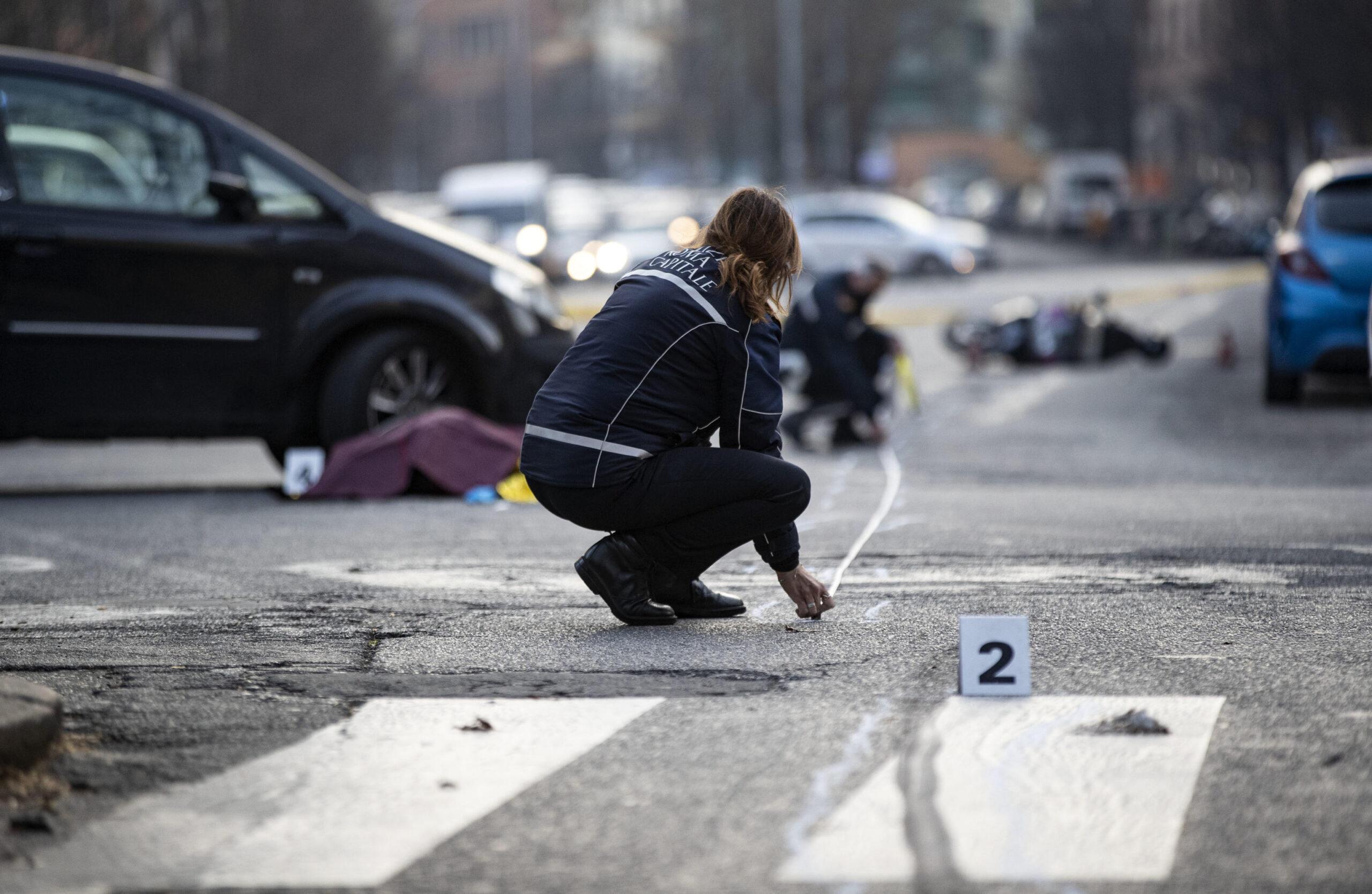 Sarzana, tragico incidente tra auto e moto, morto motociclista di 23 anni