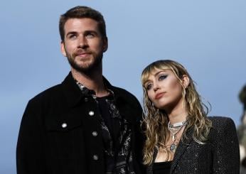 Miley Cyrus lancia la canzone Flowers contro l’ex Liam Hemsworth? Testo e traduzione