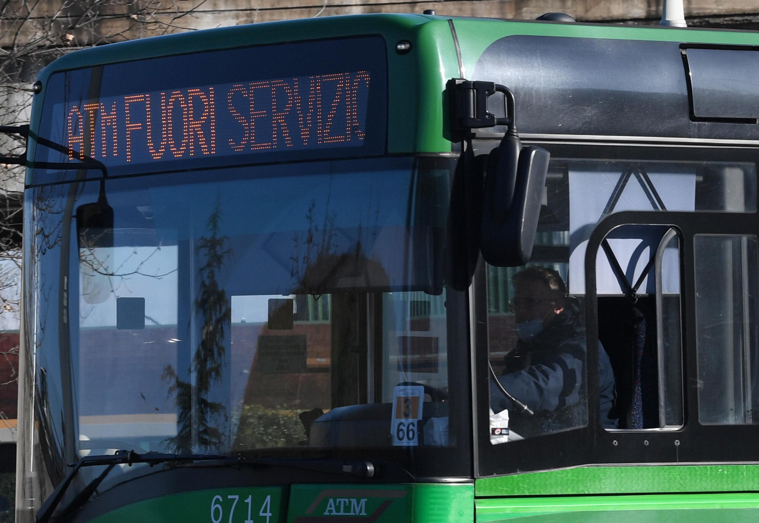 Sciopero 2 maggio 2023 Atm: A Milano si fermano bus, metro e tram. Città in tilt