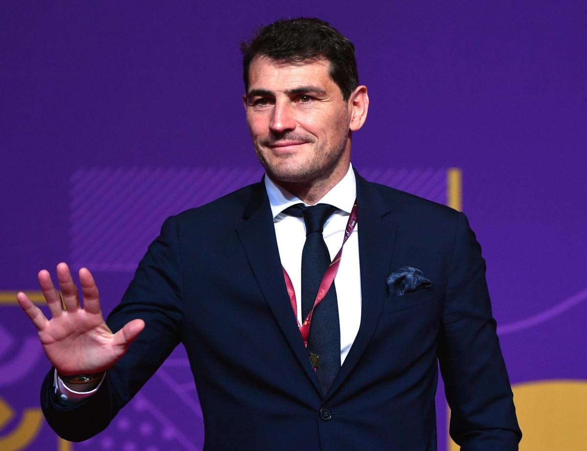 Iker Casillas coming out? Il tweet poi cancellato: “Sono gay”. Ma è…