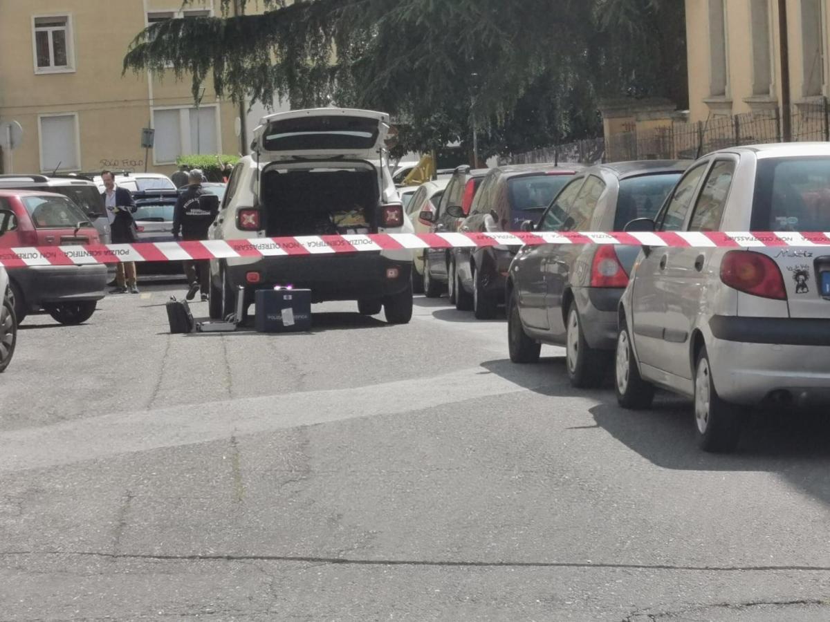 Nuoro, sparatoria a Fonni: 49 enne ucciso mentre esce dal garage