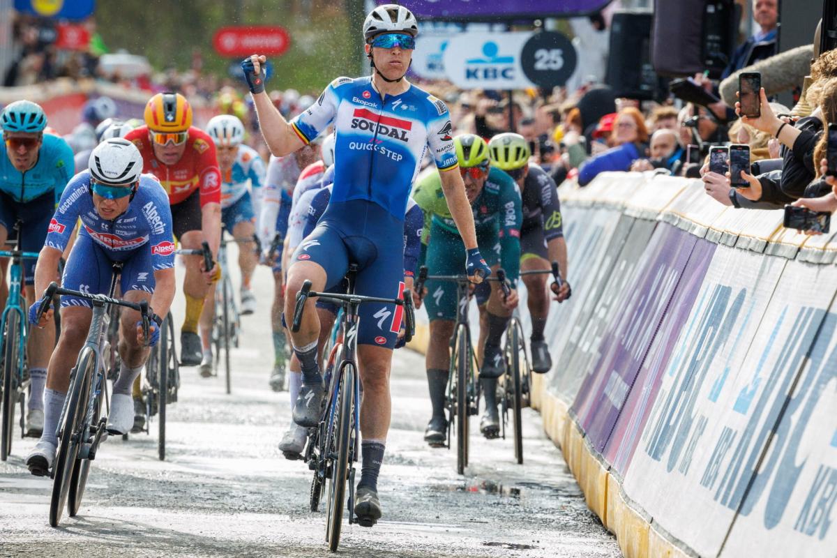 Scheldeprijs 2024, Merlier batte Philipsen allo sprint