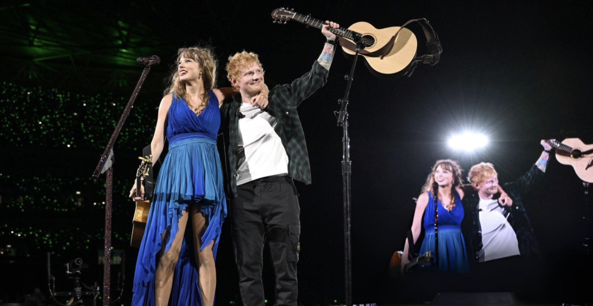 Taylor Swift in concerto a Londra duetta a sorpresa con Ed Sheeran: il video fa impazzire il web