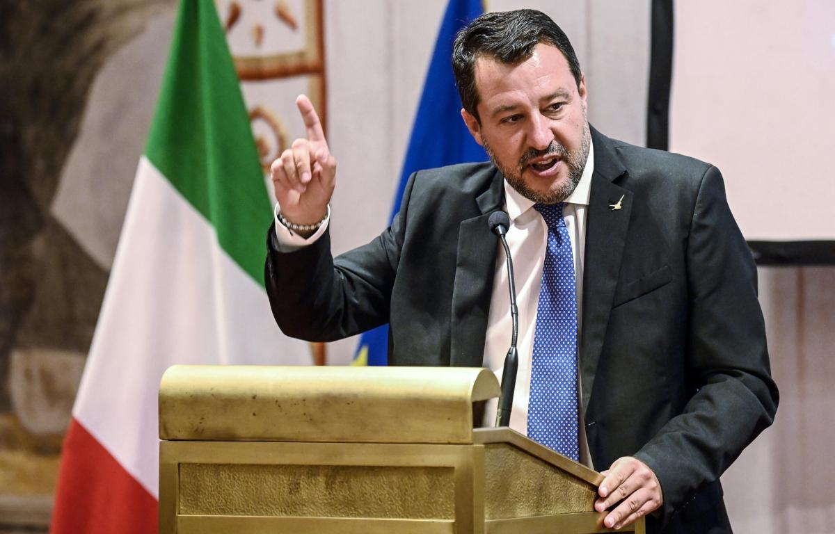 Malpensa intitolato a Berlusconi? Il ‘no’ di Sala fa infuriare Salvini: “Vergogna”