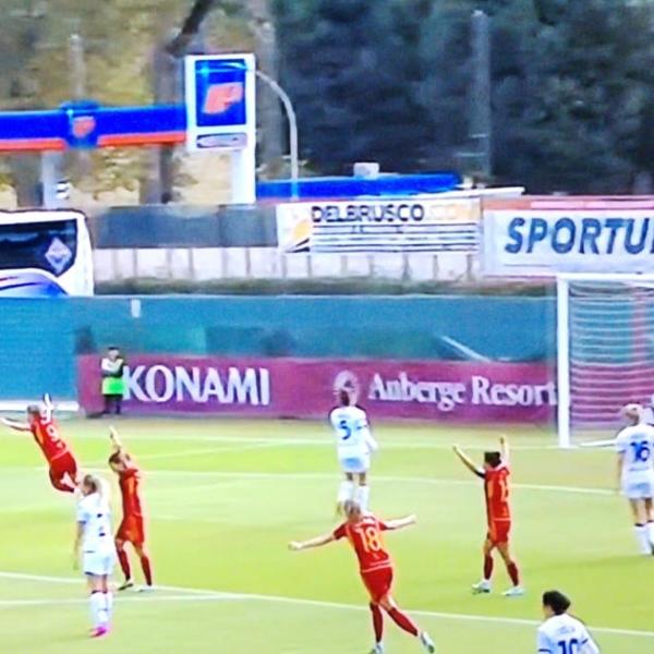 Serie A femminile, battuta anche la viola: Roma-Fiorentina 2-1