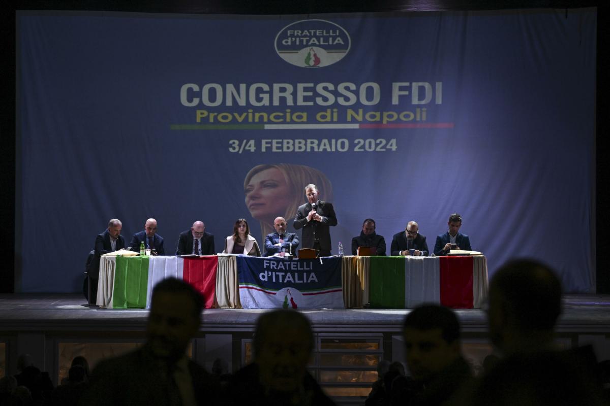 Congresso di Fratelli d’Italia a Roma 2024, si decide il coordinatore del partito nella Capitale: confronto tra Rampelli e Arianna Meloni | VIDEO