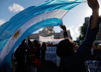 Argentina, proteste contro i tagli di bilancio all’istruzione: cosa sappiamo