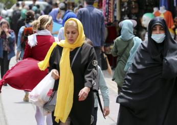 Iran, polizia di nuovo in strada per fermare le donne senza il velo