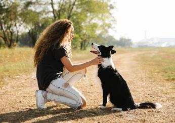 Si possono tenere i cani senza guinzaglio negli spazi comuni condominiali?