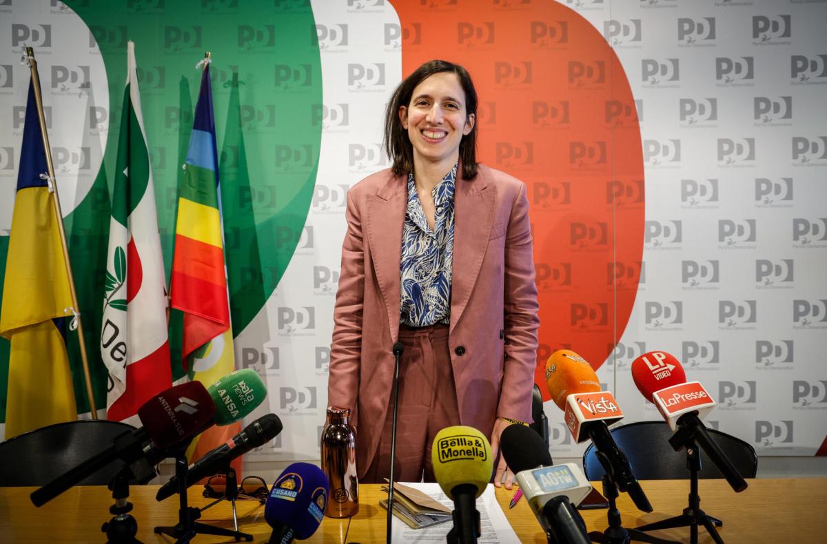 Elly Schlein al Nazareno, la segretaria del Pd: “Voteremo contro od…