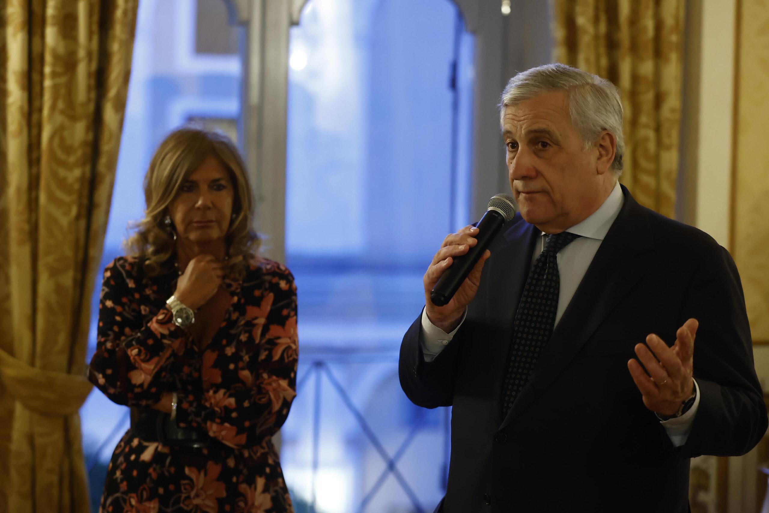  Tajani, lavoriamo per dialogo e arrivare a due Stati