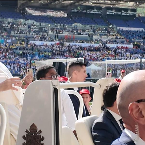 Giornata Mondiale dei bambini 2024, il Papa lascia lo stadio Olimpico di Roma: “Torniamo a casa gioiosi”