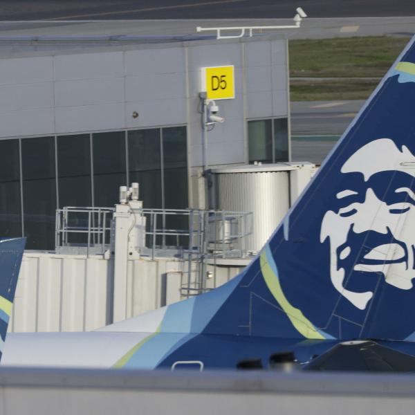 Incidente del portellone dell’Alaska Airlines, problemi anche per i Boeing della United: bulloni allentati