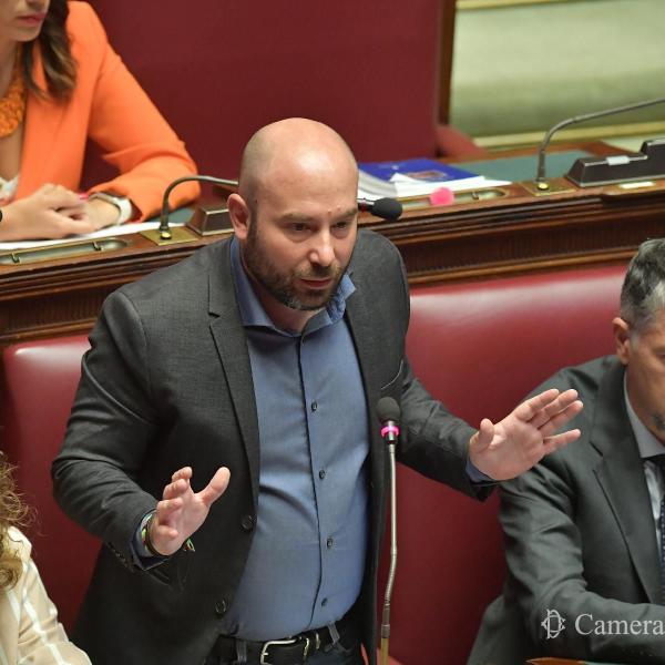 Sangiuliano, Caso (M5S): “Meloni responsabile di averlo scelto e difeso”