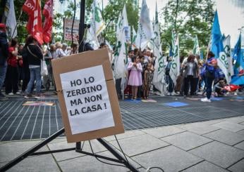 Case popolari a Roma, Lanciano (Unione Inquilini): “Sedicimila famiglie in graduatoria, 100 occupazioni al mese”. Ecco chi occupa e come fanno