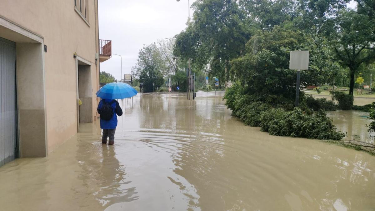 Emilia-Romagna, il maltempo non ferma le lezioni: scuole aperte a R…