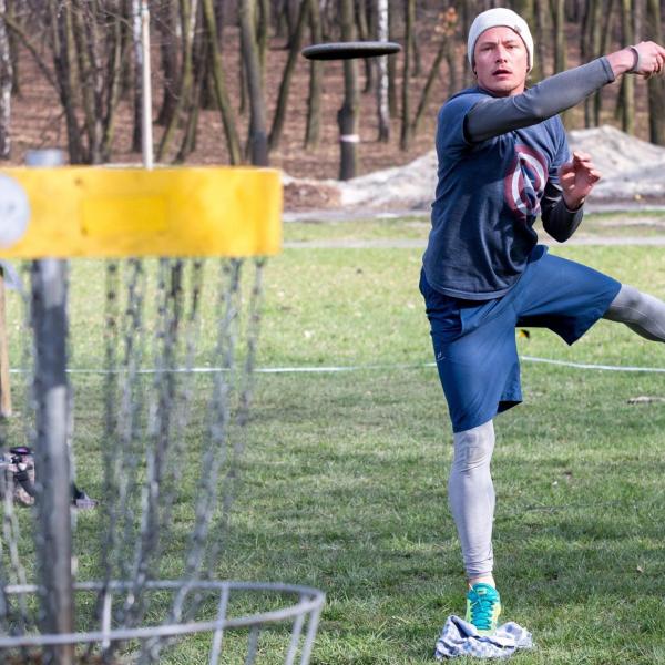 Disc golf: l’ultima moda USA è il golf senza pallina