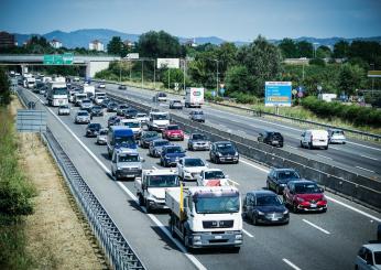 Bari, incidente in Tangenziale nella mattinata: scontro tra due mezzi pesanti, traffico in tilt