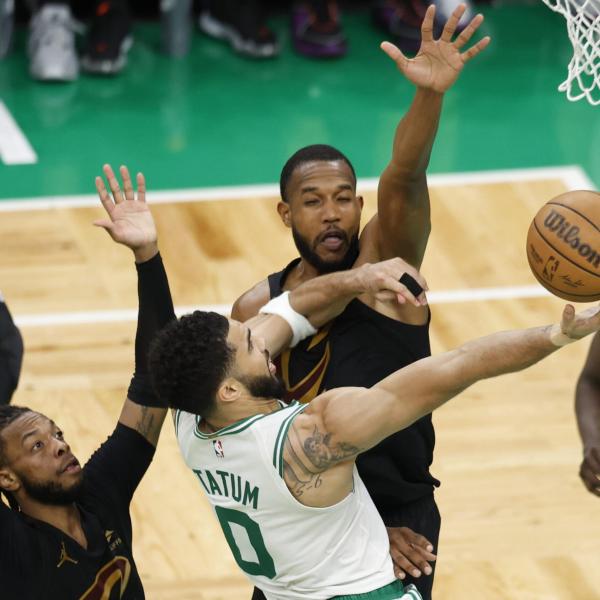 NBA, Boston vince con Cleveland. Tatum decisivo