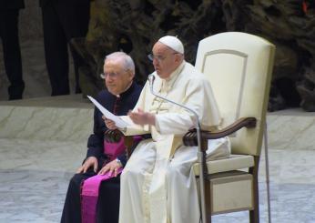 Papa Francesco incontra i nonni in Vaticano: “Non emarginateli, sono l’amore più puro”, presenti Lino Banfi e Albano | VIDEO