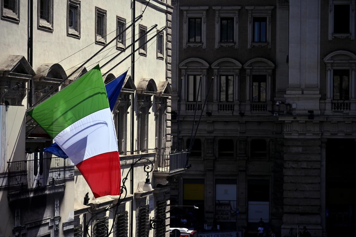 Cosa prevede il lutto nazionale in Italia?