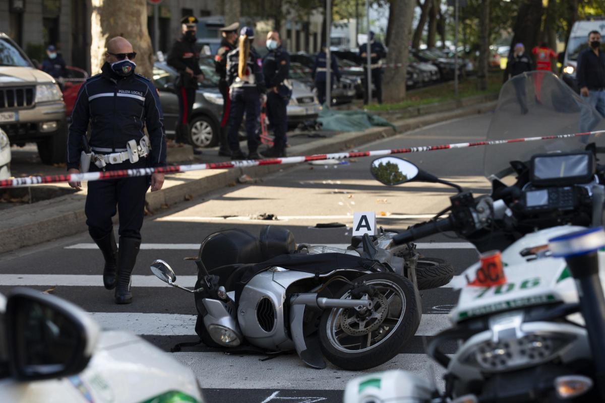 Ferrara, incidente mortale oggi: un giovane in scooter perde la vita