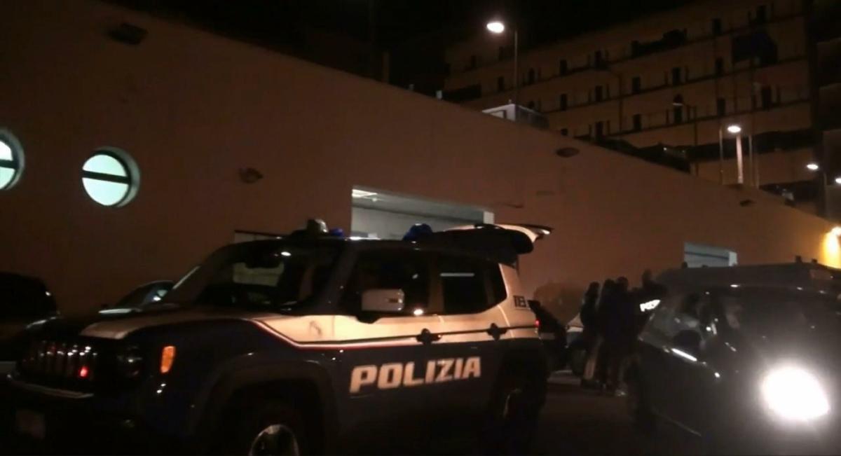 Roma, arrestato un 35enne per violenza sessuale e tentata rapina: voleva rubarle il Rolex