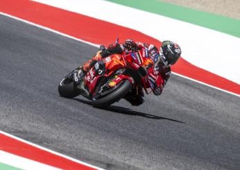 MotoGP, qualifiche a Assen: pole per Bagnaia