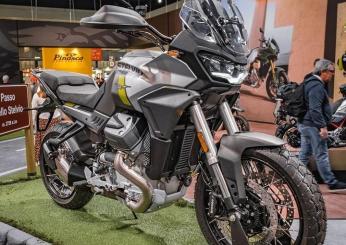 Moto Guzzi Stelvio 2024 prezzo e scheda tecnica