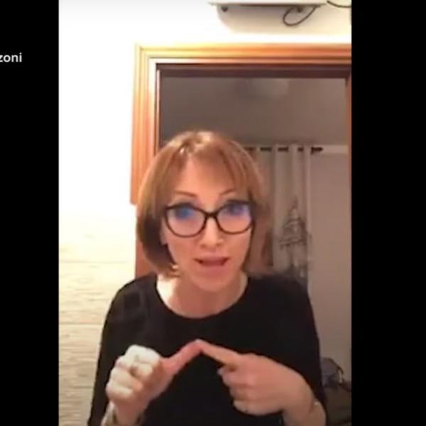 Barbara Balanzoni radiata dall’albo. Il medico no vax “me ne fotto”