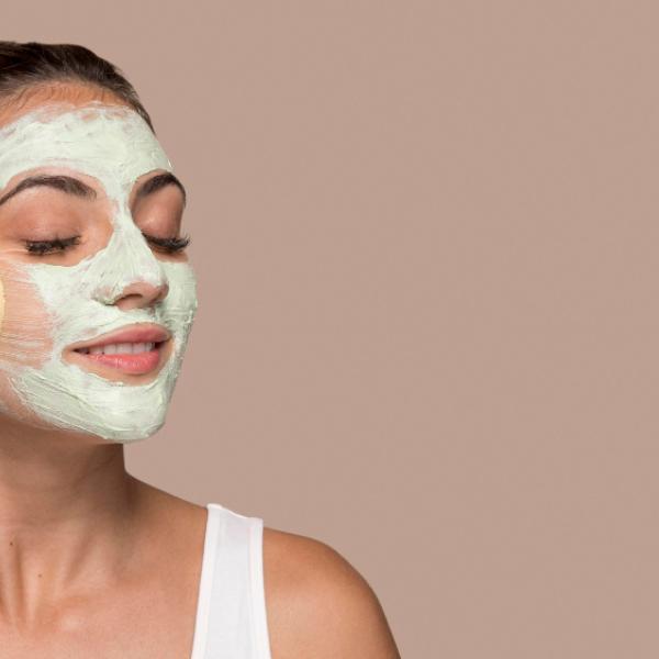 Che maschera viso fare come doposole? Le migliori 5 fai da te