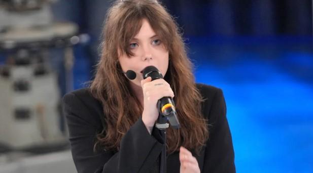 Chi è Lil Jolie? Età, vero nome, fidanzato e dove vive la cantante di “Amici”