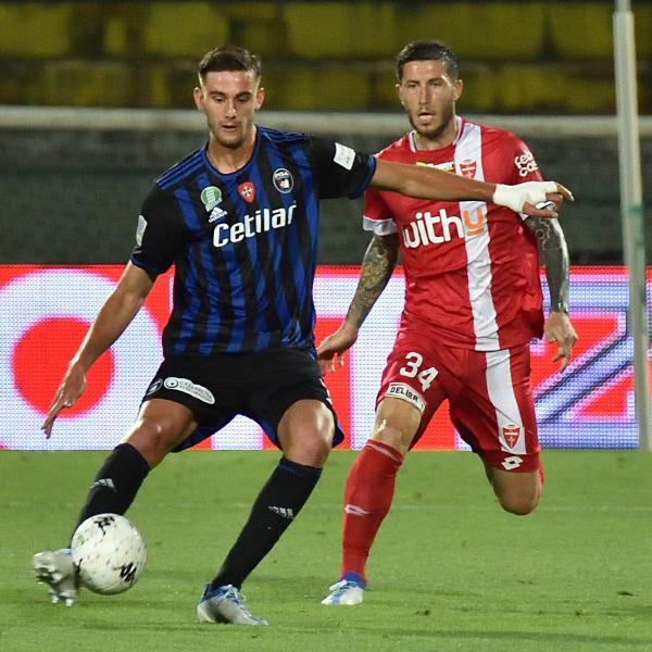 Ajax, ufficiale l’arrivo di Lorenzo Lucca