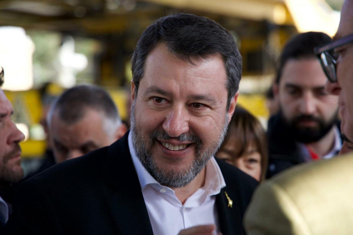 Salvini al fianco degli agricoltori de L’Aquila: “Grazie ai trattori, Europa da cambiare”