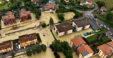 Maltempo, è dramma in Emilia Romagna: 180 gli interventi dei vigili del fuoco. Morto un 85enne travolto dall’esondazione del Termina a Parma