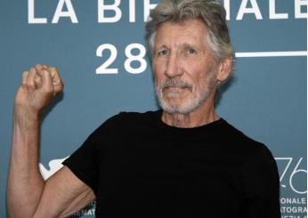 Concerto di Roger Waters a Francoforte, una petizione per farlo esibire