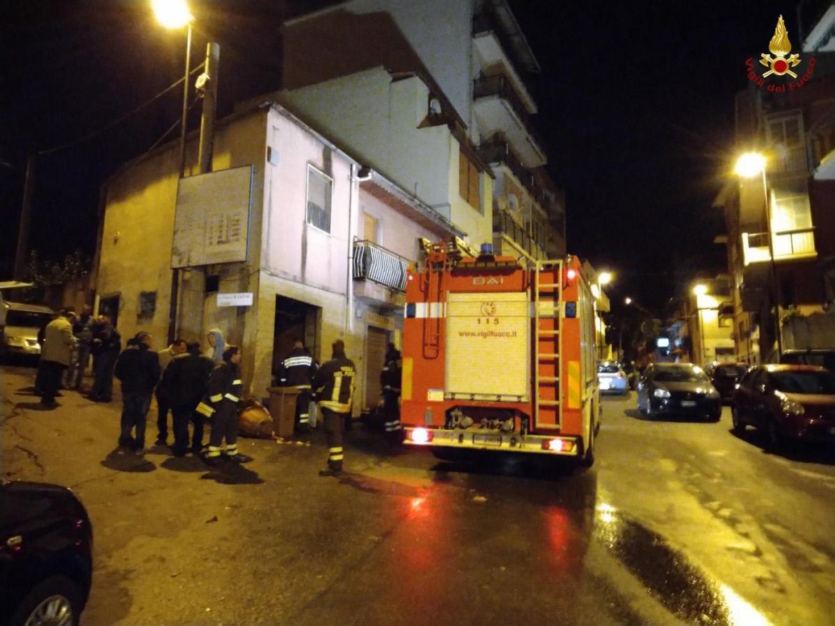 Reggio Calabria, incendio a Siderno: distrutto un food truck