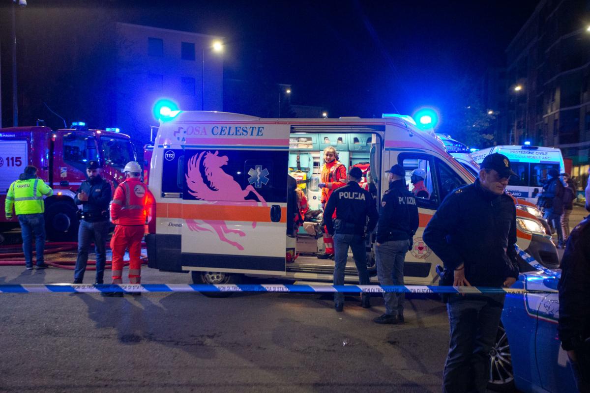 Como, incidente in piazza San Rocchetto: auto si scontra con ambulanza, nessun ferito