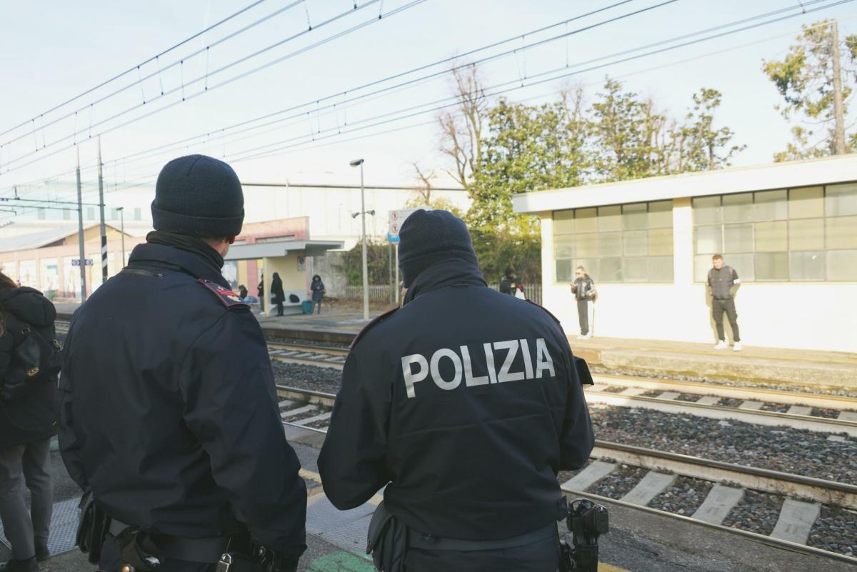 Imperia, morta una donna investita da un treno: indagini in corso