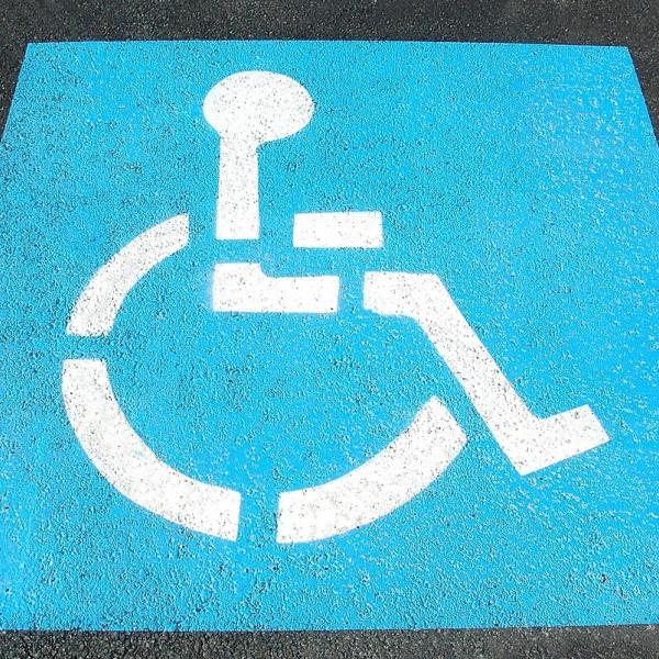 Viaggiare gratis per i disabili Legge 104: le agevolazioni della Carta Blu