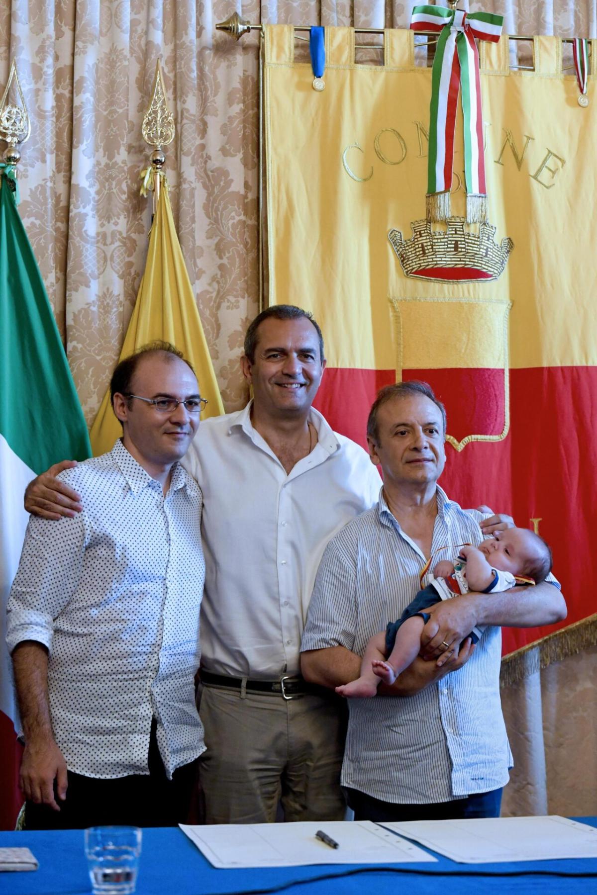 Cognomi famiglie omogenitoriali, Armando Cecatiello (avv.): “Manca …