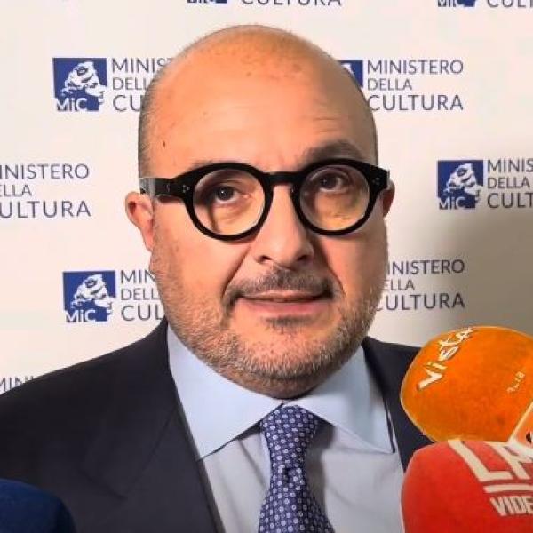 Il ministro Sangiuliano esulta per il ritorno in Italia dell’Atleta di Lisippo: “Esposto a Fano, ma possibile tour espositivo” | VIDEO