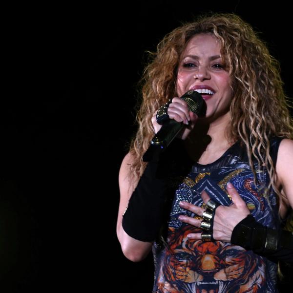 Shakira attacca Piqué in tribunale: “Era un bambinone e un playboy”