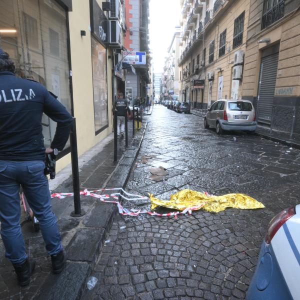 Chi era Emanuele Tufano, il 15enne incensurato ucciso a colpi di pistola a Napoli? Feriti altri due minori: è giallo sull’accaduto