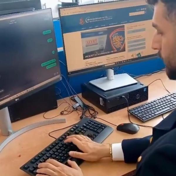 Maxi operazione contro la pedopornografia online, 9 arresti in tutta Italia: “Immagini e video raccapriccianti”