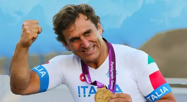 Incendio nella casa di Alex Zanardi: subito trasferito altrove