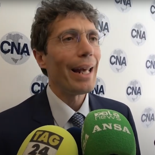 Elezioni Europee 2024, critiche di Magi (+Europa) per il manifesto Pro Vita: “C’erano solo uomini, Vannacci va sconfitto alle urne”. E sul PNRR: “Gentiloni smentisce Conte”| VIDEO