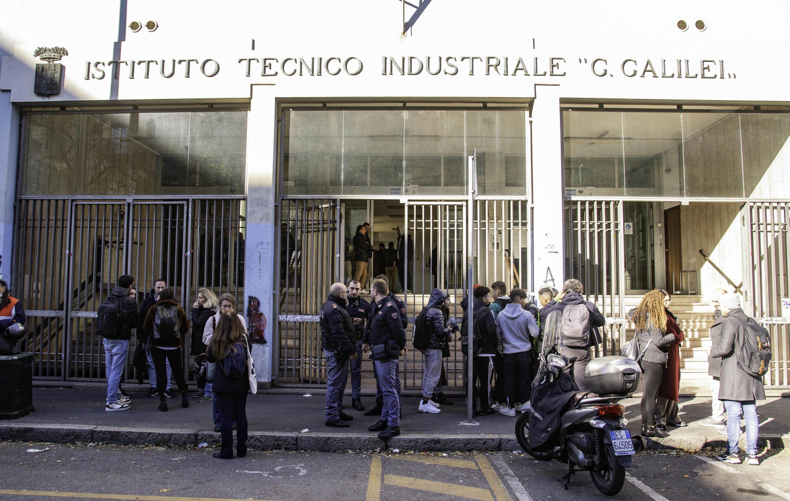 Milano incendio scuola: evacuato l’istituto Galileo Galilei