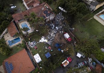 Brasile, tragedia nello stato di San Paolo: un aereo precipita, cosa sappiamo dell’incidente| VIDEO