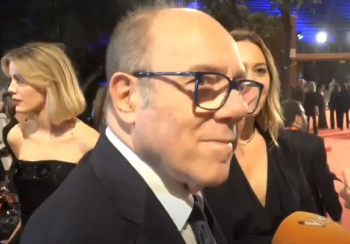 Vita da Carlo 3, Carlo Verdone alle prese con Sanremo nei nuovi episodi presentati alla Festa del Cinema di Roma